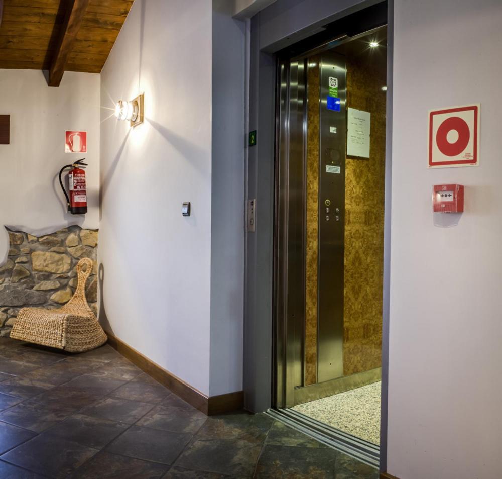 Hotel Errekalde Лесо Екстер'єр фото